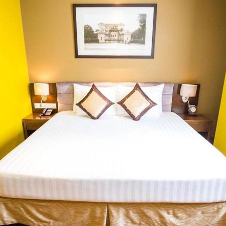 Grand Silverland Hotel Ho Chi Minh City Exterior photo