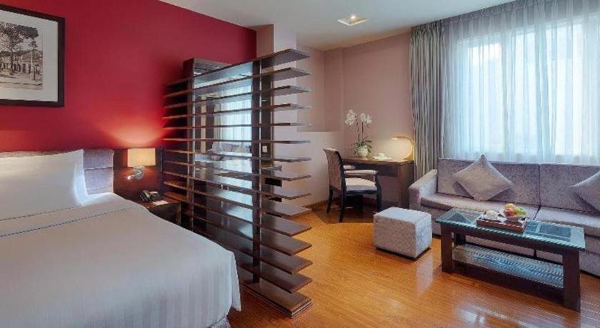 Grand Silverland Hotel Ho Chi Minh City Exterior photo