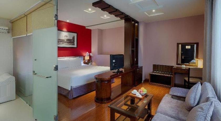Grand Silverland Hotel Ho Chi Minh City Exterior photo