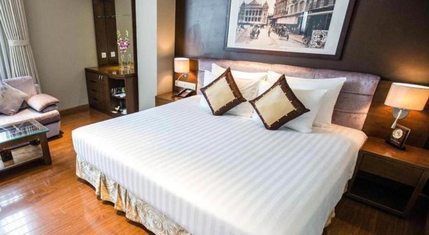 Grand Silverland Hotel Ho Chi Minh City Exterior photo