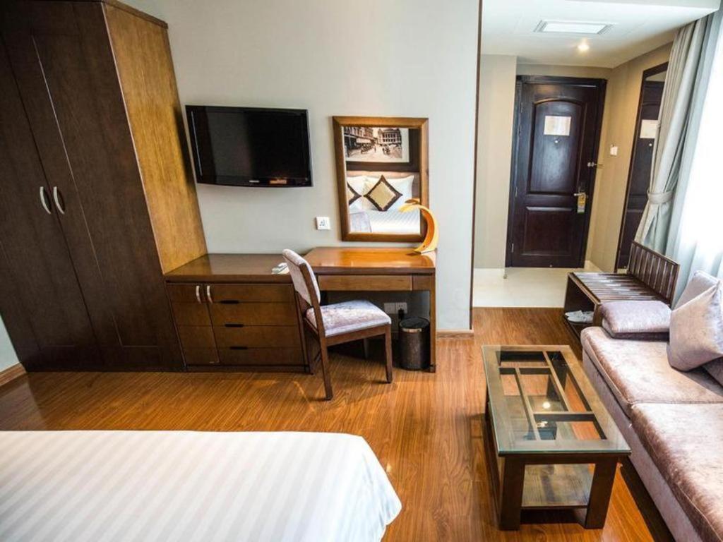 Grand Silverland Hotel Ho Chi Minh City Exterior photo